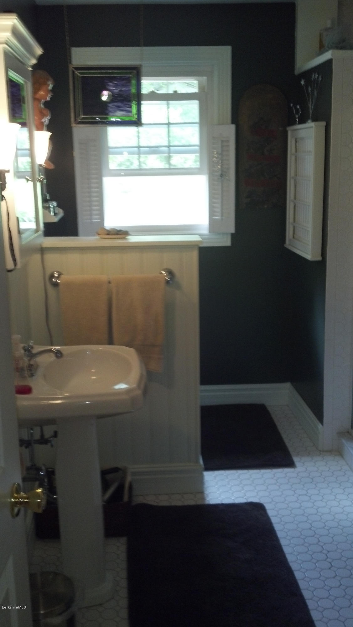 1 Post Road Lenox, MA 01240 - Photo 22 of 28 Full Bath