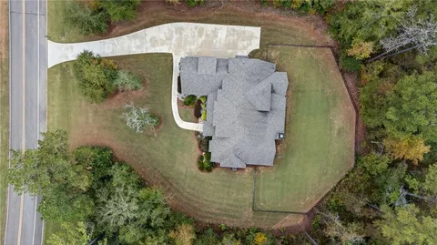 $958,000 | 603 Crescent Drive, Forsyth, GA 31029