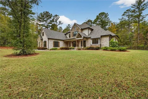 $958,000 | 603 Crescent Drive, Forsyth, GA 31029