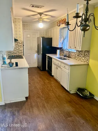 $188,000 | 136 Pecanwood Drive, Natchez, MS 39120