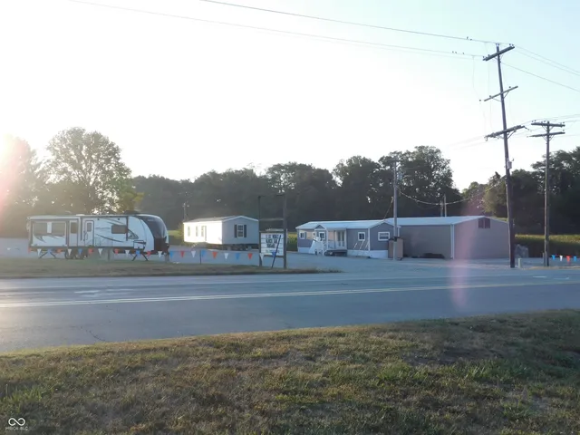 $349,900 | 1930 West Us Highway, Bainbridge, IN 46105