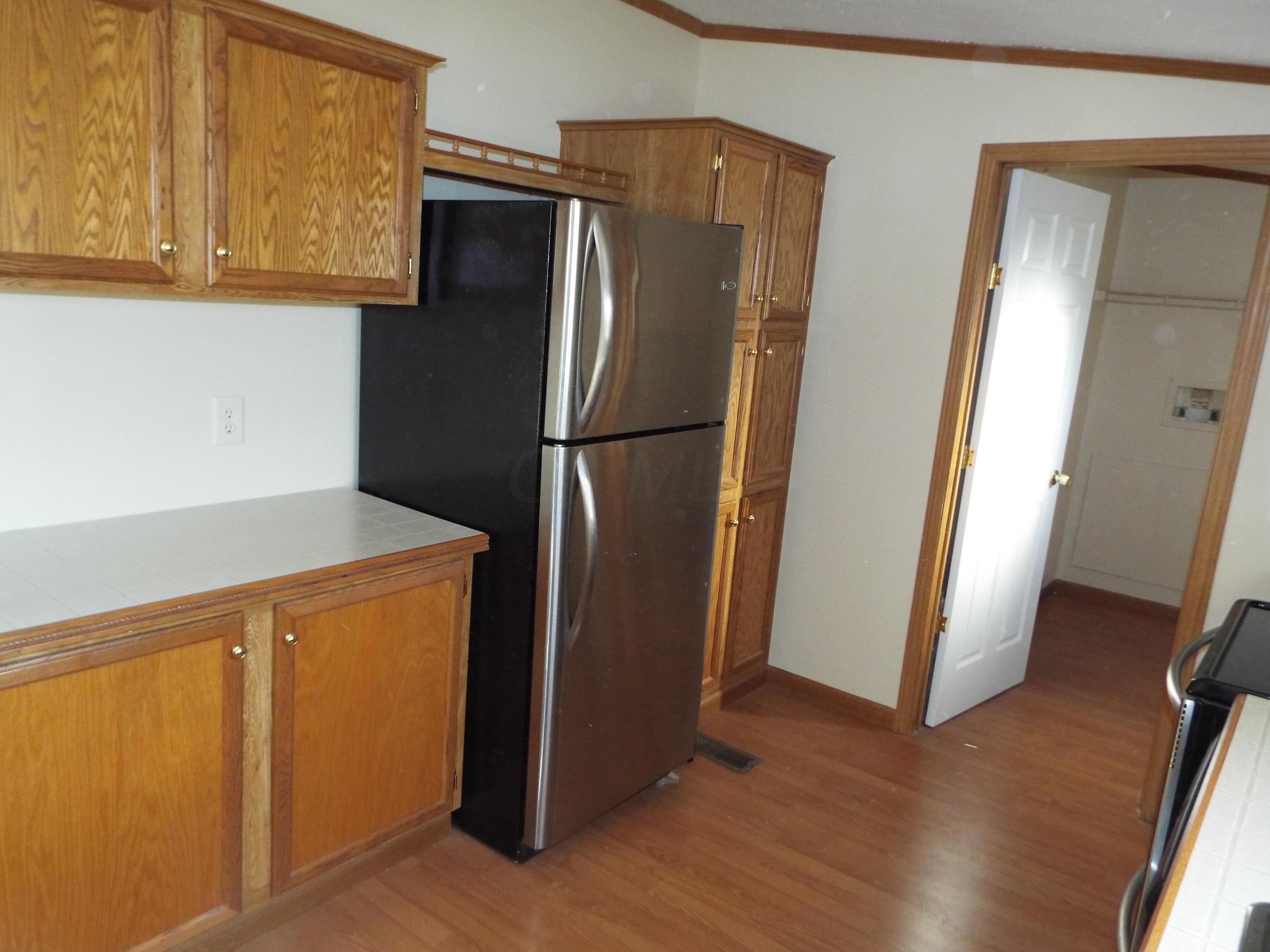 2125 Lake Road Southeast Lancaster, OH 43130 - Photo 14 of 60 Gallery Image 14