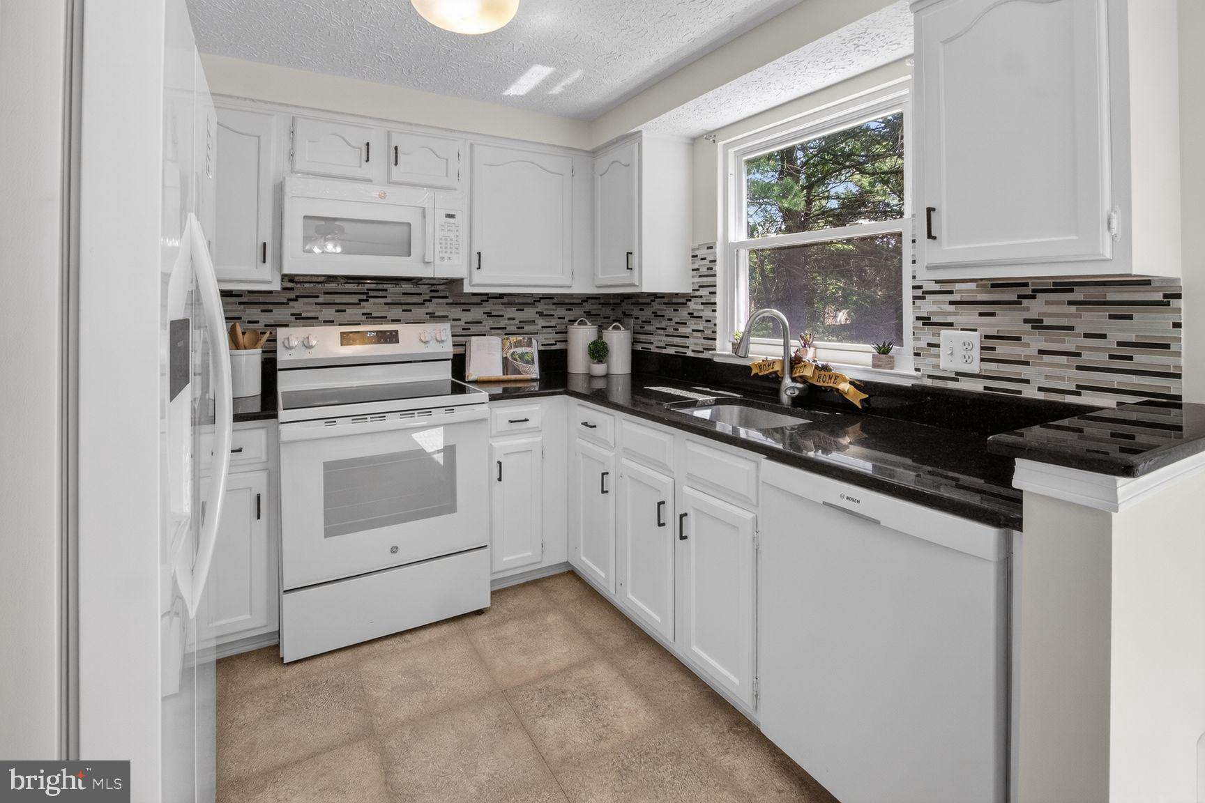 1754 Sundance Drive Reston, VA 20194 - Photo 14 of 30