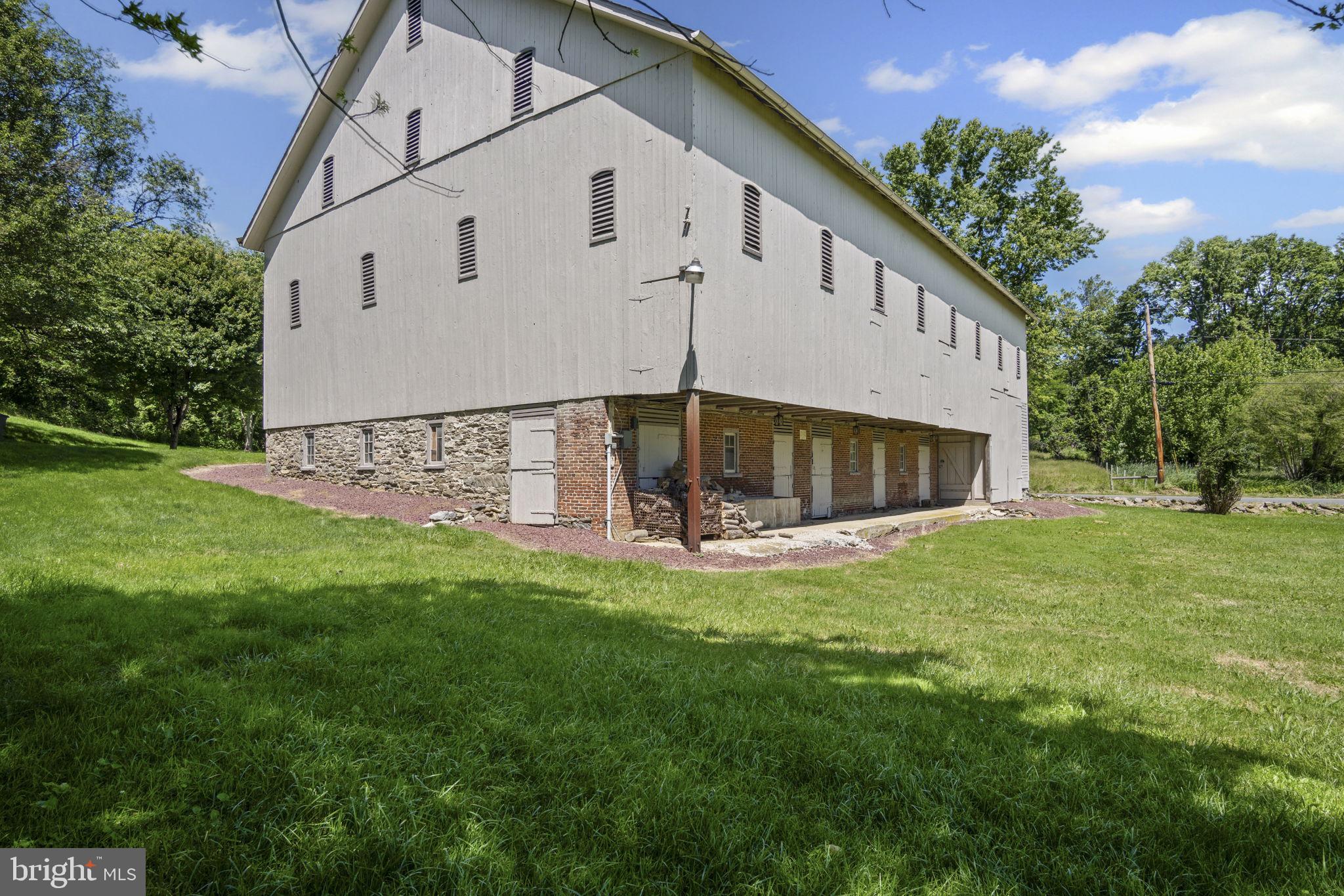 154 Calvary Church Road Wrightsville, PA 17368 - Photo 82 of 89 a view of a back yard of the house