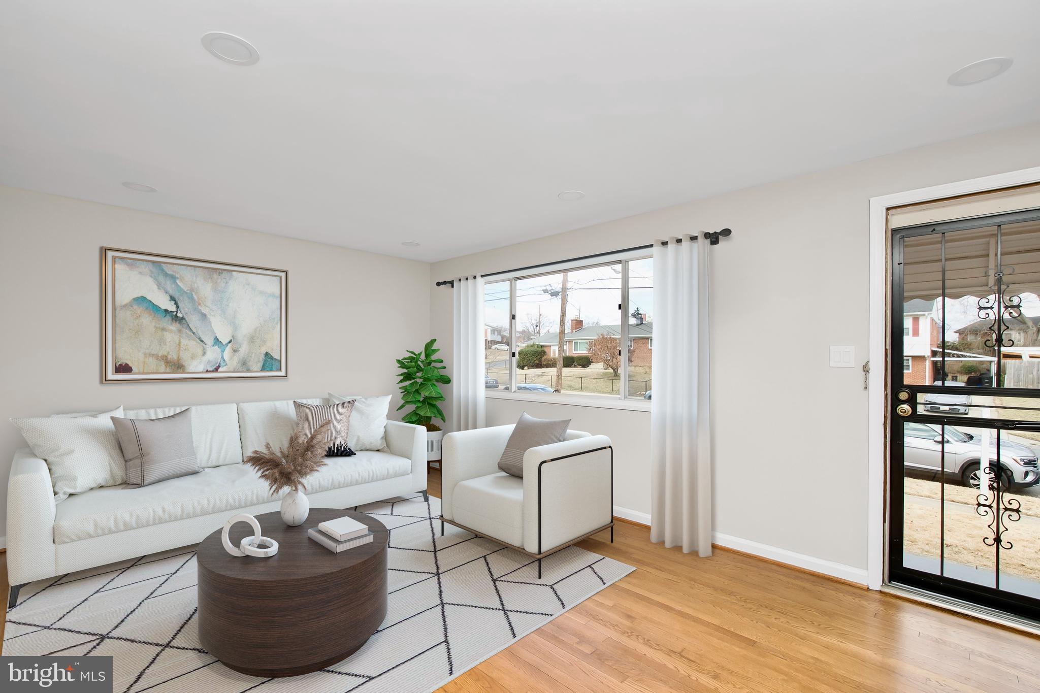 1317 Ray Road Hyattsville, MD 20782 - Photo 5 of 42 Living room (Virtually Staged)