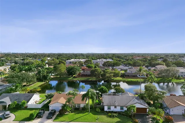 $3,350 | 5551 Southwest 57th Street, Davie, FL 33314