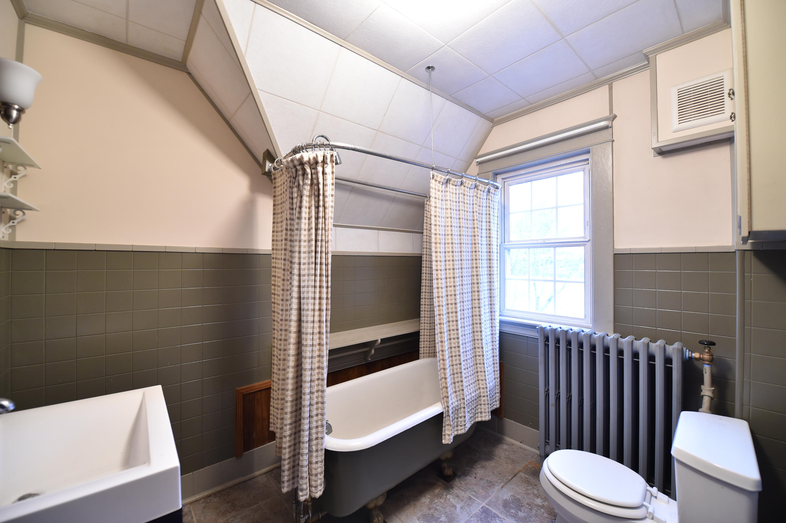 38 Lee Road Lincoln, ME 04457 - Photo 10 of 21 DSC_0537