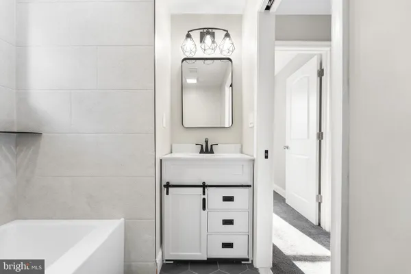 $1,700 | 928 Kirkwood Street, Wilmington, DE 19801