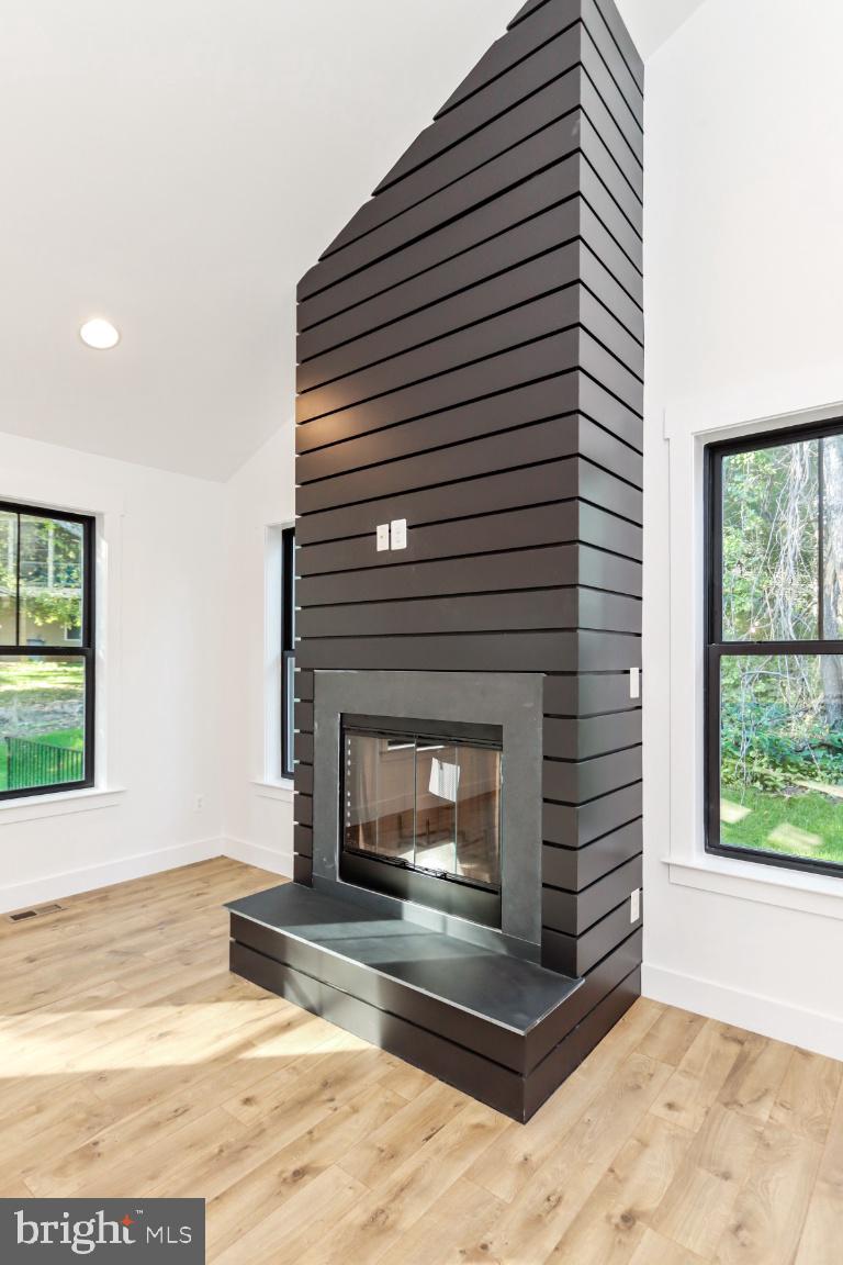 7135 Masters Road New Market, MD 21774 - Photo 13 of 29 Beautiful ship lap from floor to ceiling.