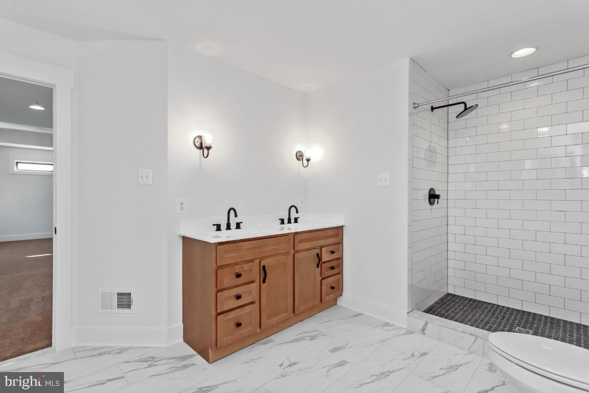 7135 Masters Road New Market, MD 21774 - Photo 18 of 29 Stunning finishes.