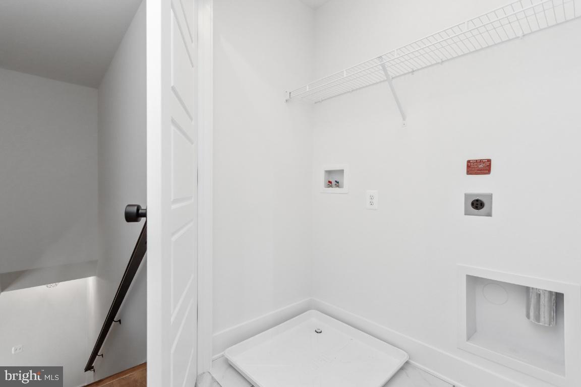 7135 Masters Road New Market, MD 21774 - Photo 24 of 29 Upper laundry area.