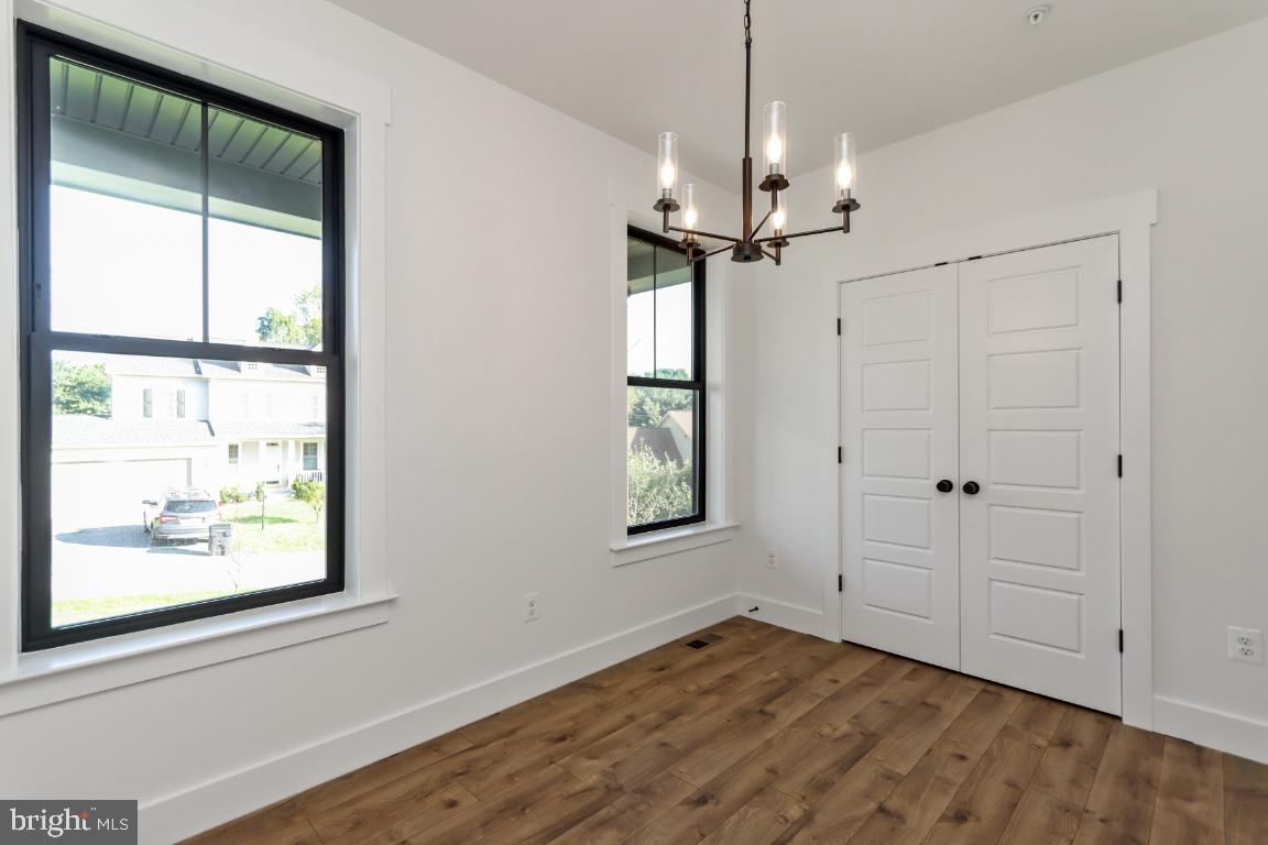 7135 Masters Road New Market, MD 21774 - Photo 4 of 29 Flex room on main floor.