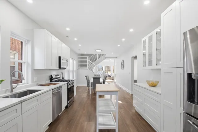 $479,000 | 9953 South Prospect Avenue, Chicago, IL 60643