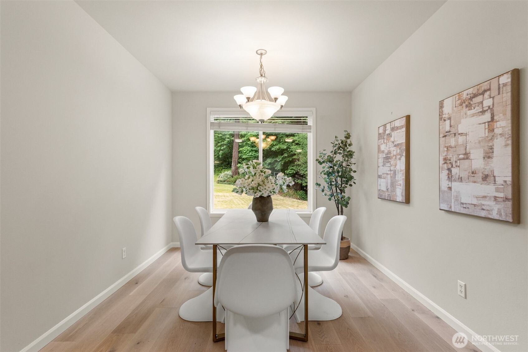 9118 Northeast 160th Place Bothell, WA 98011 - Photo 11 of 33