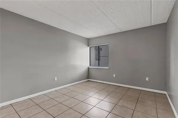 $1,350 | 1108 Bartow Road, Unit D37, Lakeland, FL 33801