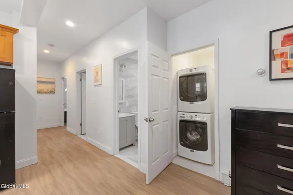 $2,800 | 2210 15th Street, Troy, NY 12180