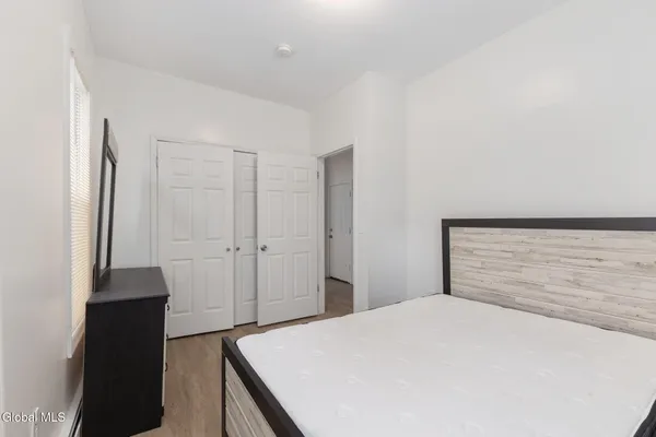 $2,800 | 2210 15th Street, Troy, NY 12180