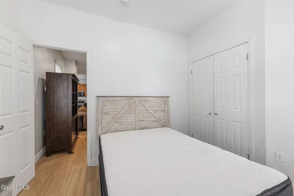 $2,800 | 2210 15th Street, Troy, NY 12180