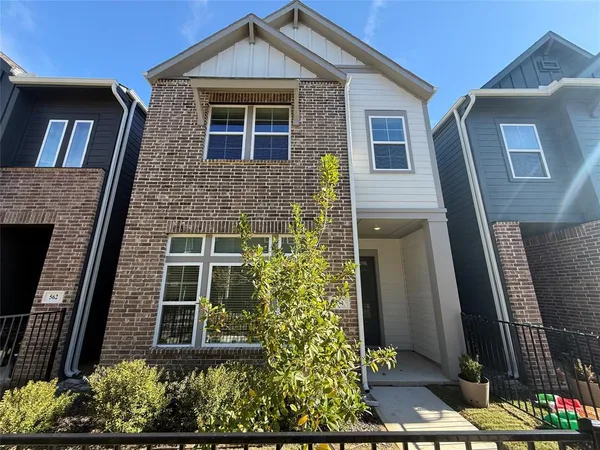 $2,848 | 564 Mission Trail, Unit B4, Arlington, TX 76010