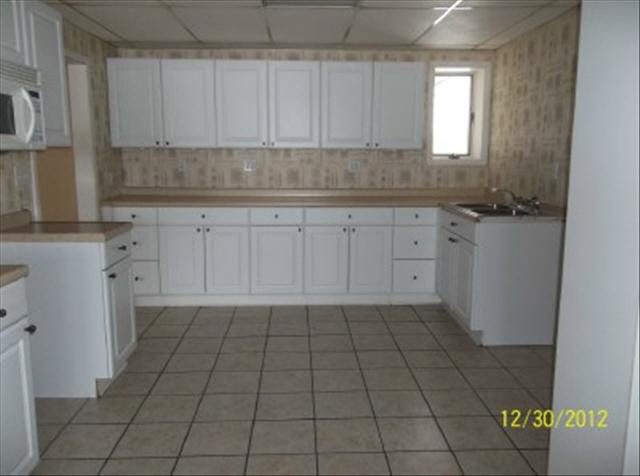 1874 Heiss Road Monroe, MI 48162 - Photo 5 of 8 20106245-4.JPG
