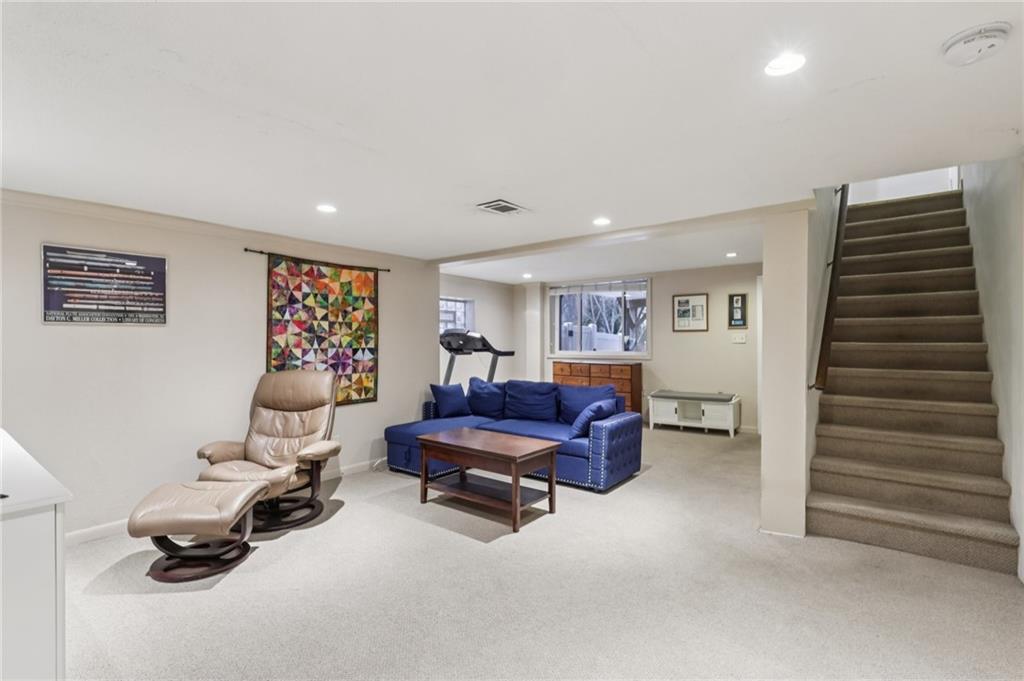 47 Churchill Road Pittsburgh, PA 15235 - Photo 27 of 31