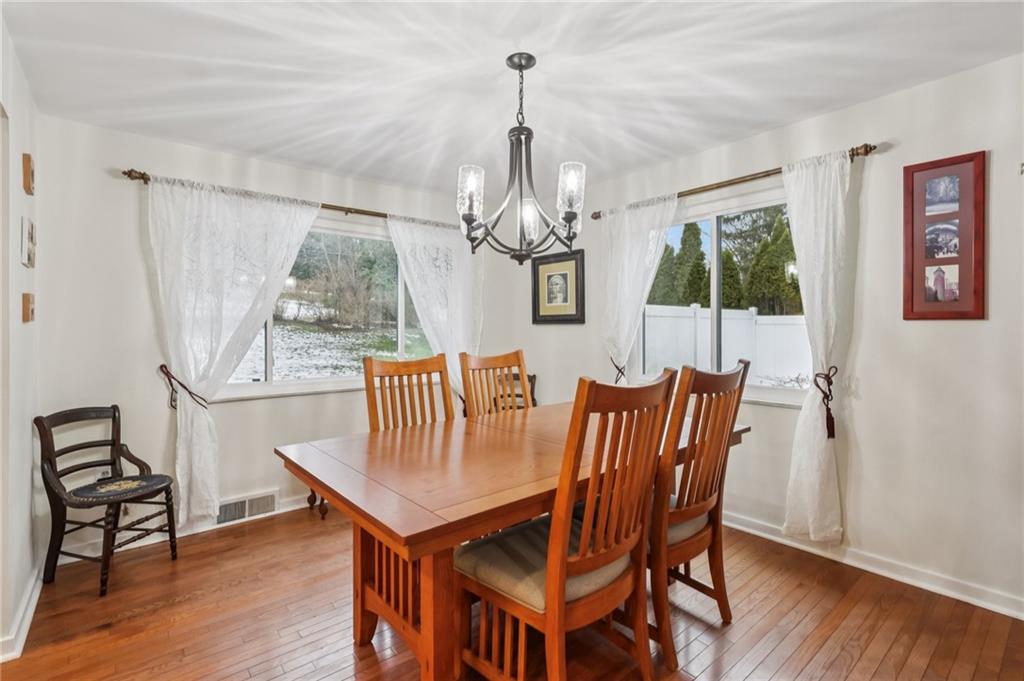 47 Churchill Road Pittsburgh, PA 15235 - Photo 9 of 31