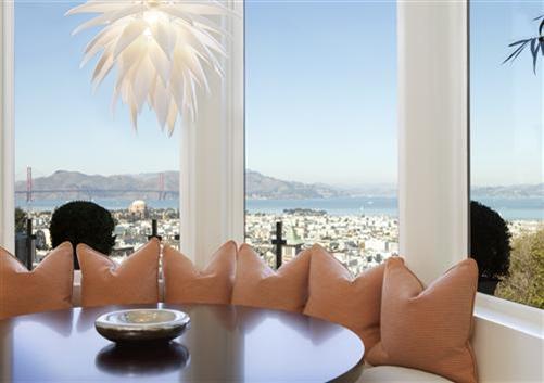 2342 Broadway San Francisco, CA 94115 - Photo 7 of 17 Kitchen banquette.