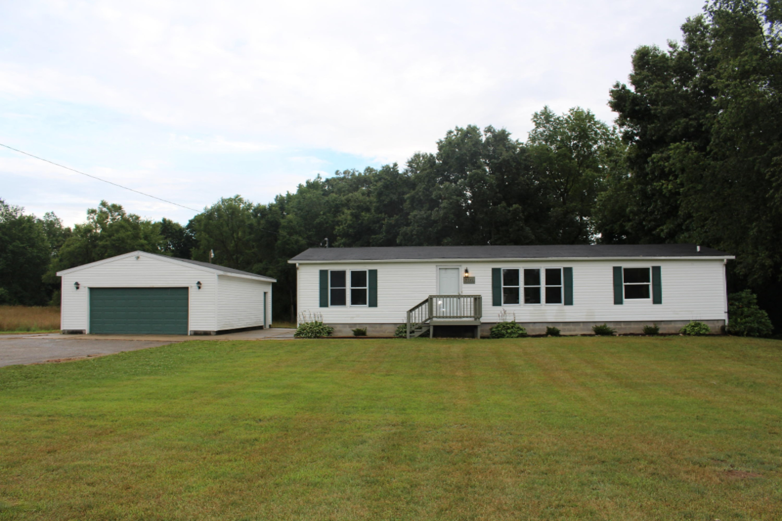 9641 Wise Road Greenville, MI 48838 - Photo 1 of 27 IMG_1746