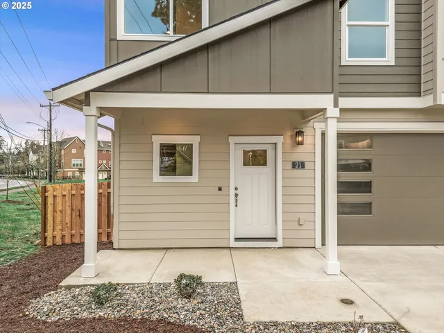 $549,934 | 21 Northwest Mawrcrest Drive, Gresham, OR 97030