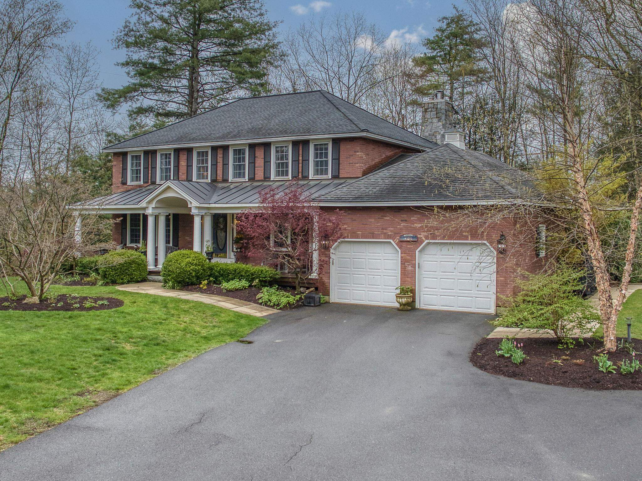 18 Brick Mill Road Bedford, NH 03110 - Photo 1 of 40 Gallery Image 1