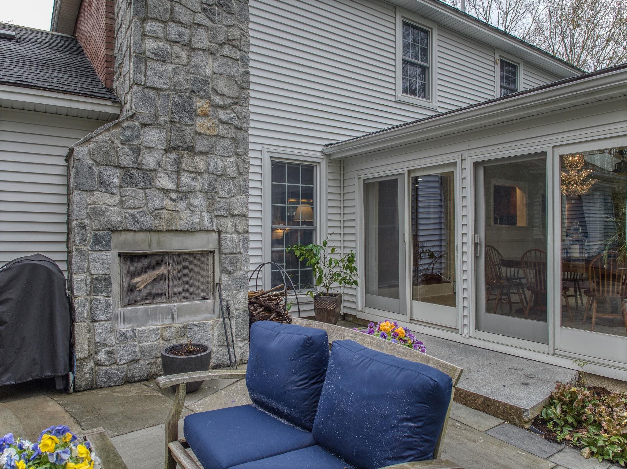 18 Brick Mill Road Bedford, NH 03110 - Photo 3 of 40 Gallery Image 3
