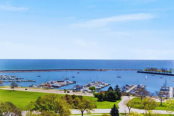 $229,000 | 1610 North Prospect Avenue, Unit 802, Milwaukee, WI 53202