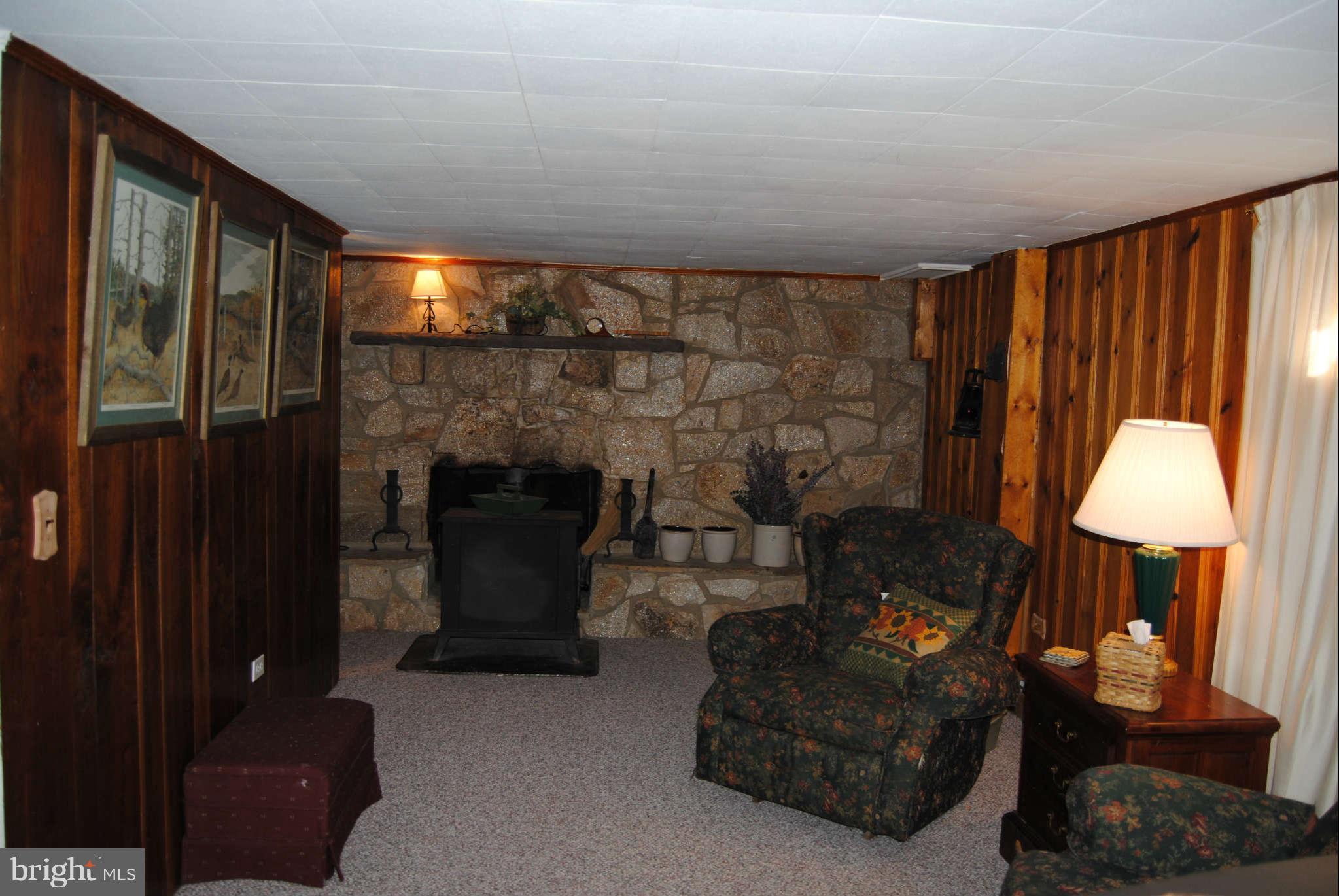 11616 Houck Road Union Bridge, MD 21791 - Photo 9 of 16 Family Room