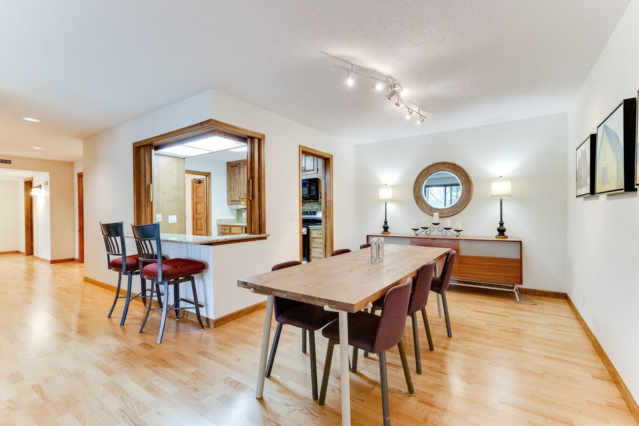 7250 Lewis Ridge Parkway, Unit 101 Edina, MN 55439 - Photo 6 of 25 Gallery Image 6