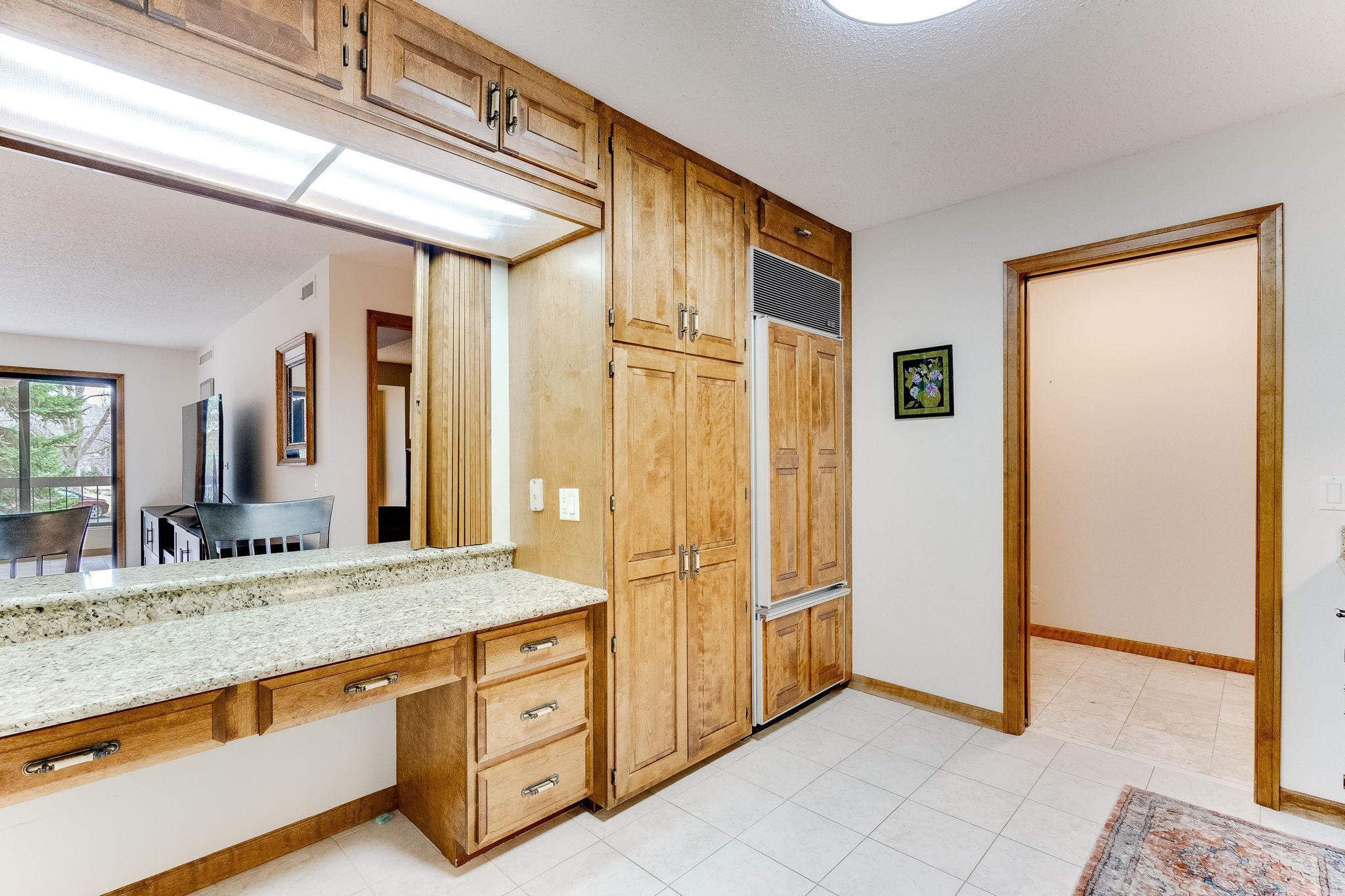 7250 Lewis Ridge Parkway, Unit 101 Edina, MN 55439 - Photo 7 of 25 Gallery Image 7