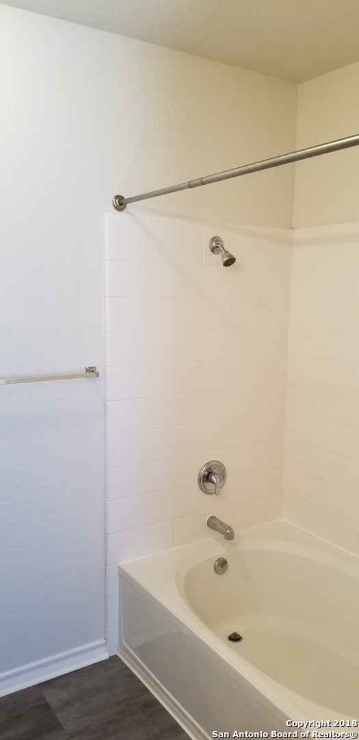806 Thomas Ridge San Antonio, TX 78251 - Photo 20 of 24