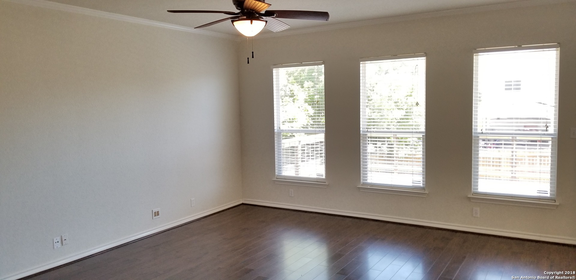 806 Thomas Ridge San Antonio, TX 78251 - Photo 5 of 24
