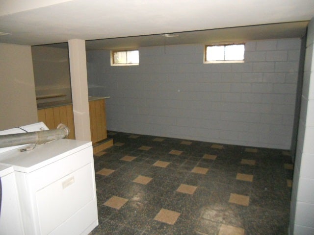 1447 Ruth Street Waterloo, IA 50707 - Photo 11 of 15 Gallery Image 11