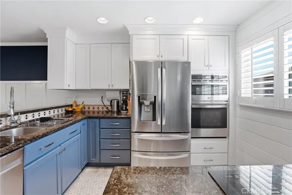 $975,000 | 2112 Warfield Avenue, Unit 10, Redondo Beach, CA 90278