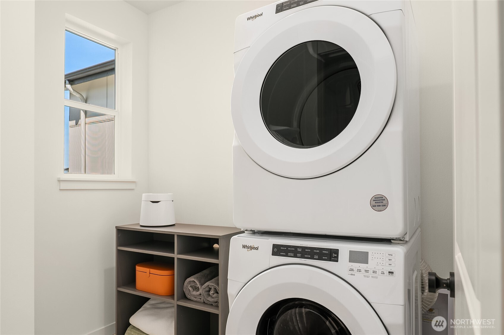 21907 25th Avenue Southeast, Unit C Bothell, WA 98021 - Photo 35 of 40 a close up view of a washer and dryer