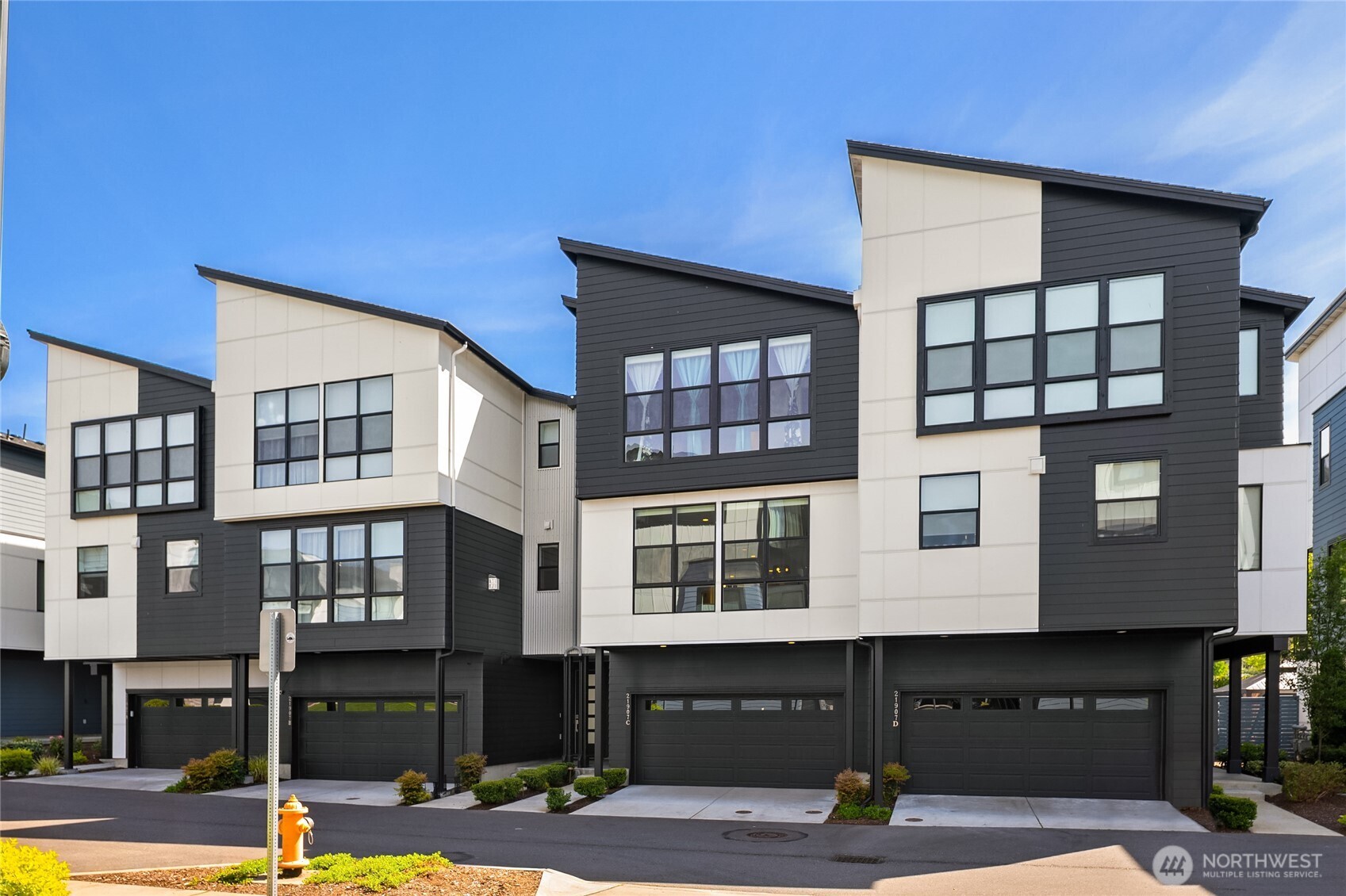 21907 25th Avenue Southeast, Unit C Bothell, WA 98021 - Photo 39 of 40 a front view of a building with street view