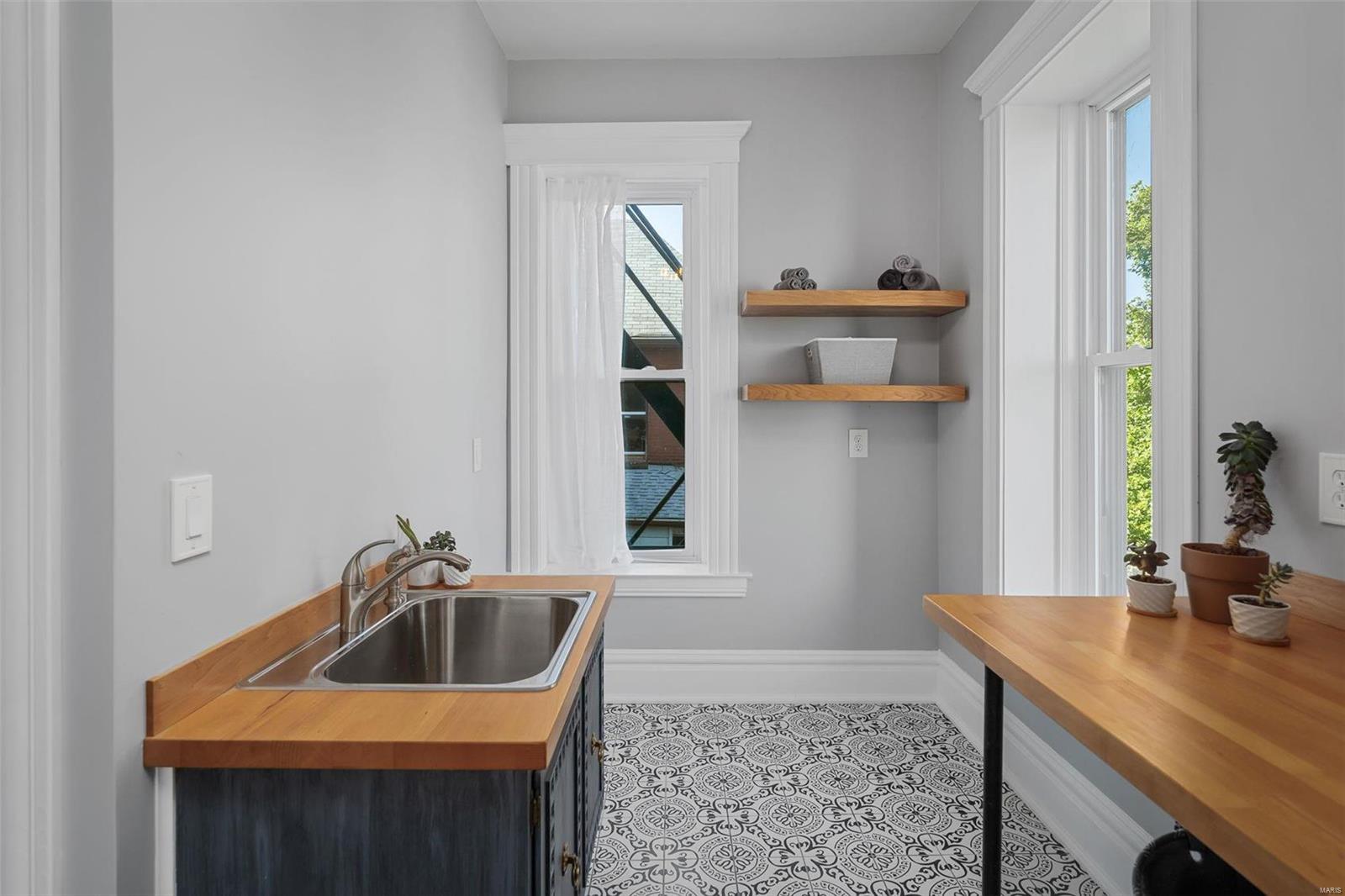 4561 Washington Boulevard St. Louis, MO 63108 - Photo 37 of 62