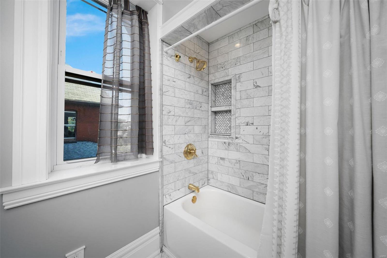 4561 Washington Boulevard St. Louis, MO 63108 - Photo 39 of 62