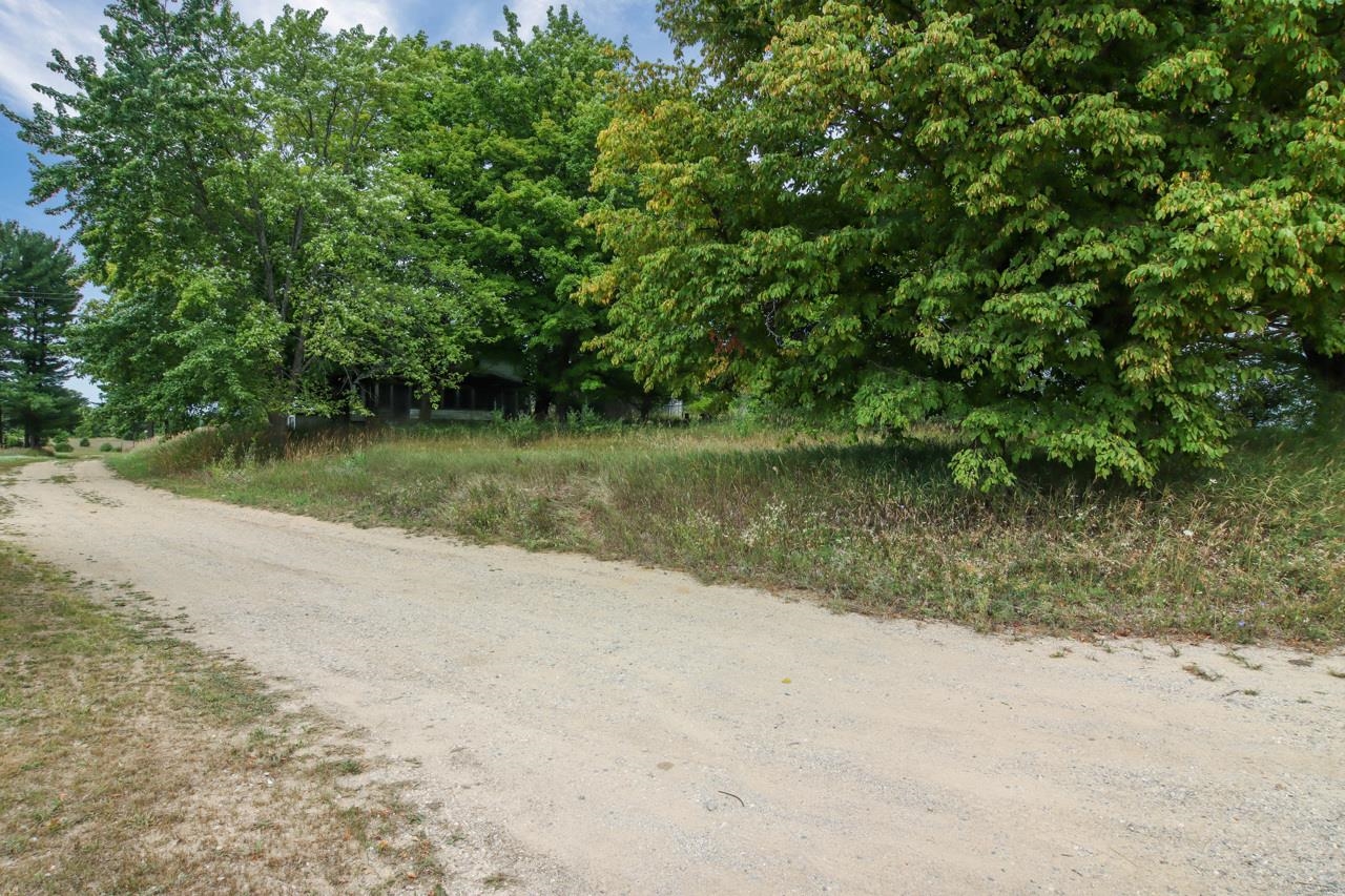 8280 Kingsley Road Kingsley, MI 49649 - Photo 12 of 21