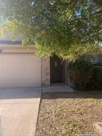 $2,000 | 7502 Paraiso Point, Boerne, TX 78015