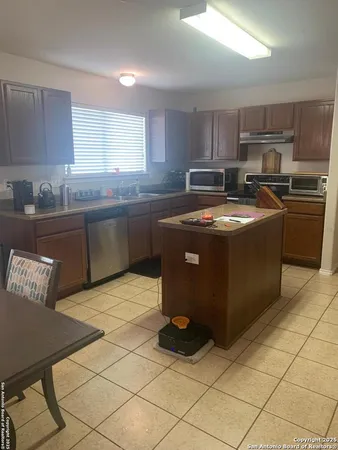 $2,000 | 7502 Paraiso Point, Boerne, TX 78015