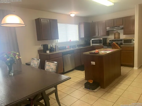 $2,000 | 7502 Paraiso Point, Boerne, TX 78015