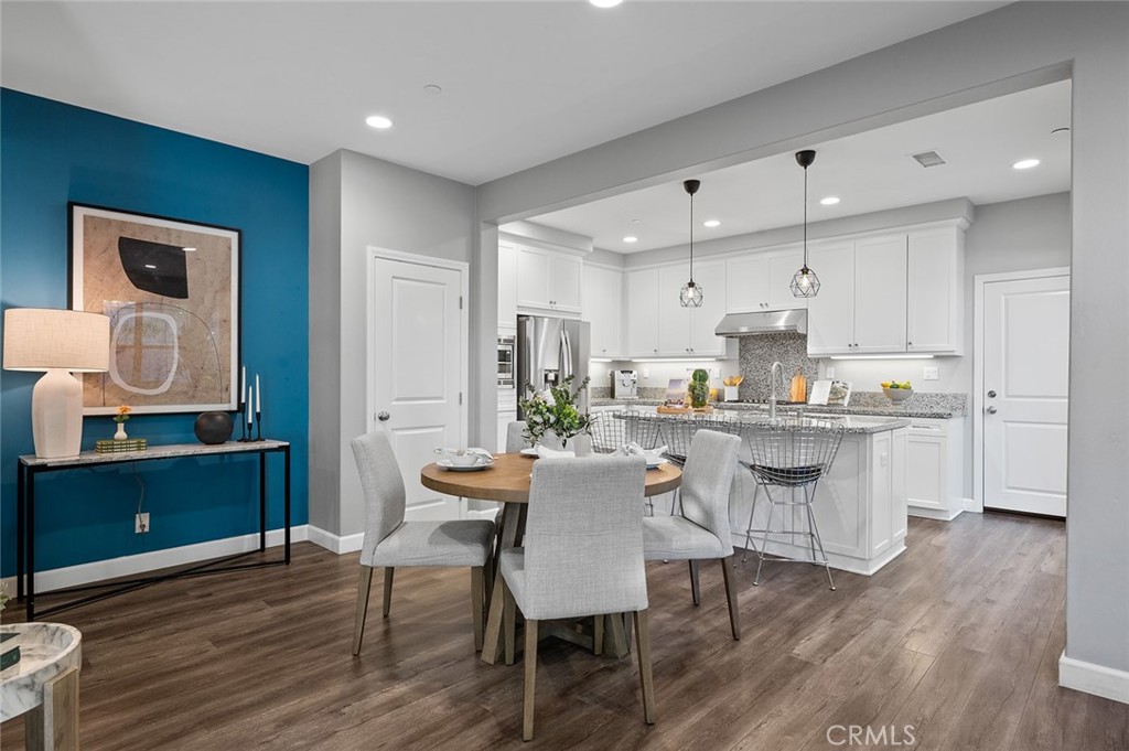 84 Granite Path Irvine, CA 92620 - Photo 6 of 55