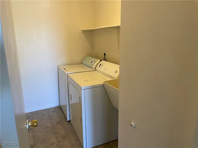 $1,575 | 5141 South Lindell Road, Unit 204, Las Vegas, NV 89118