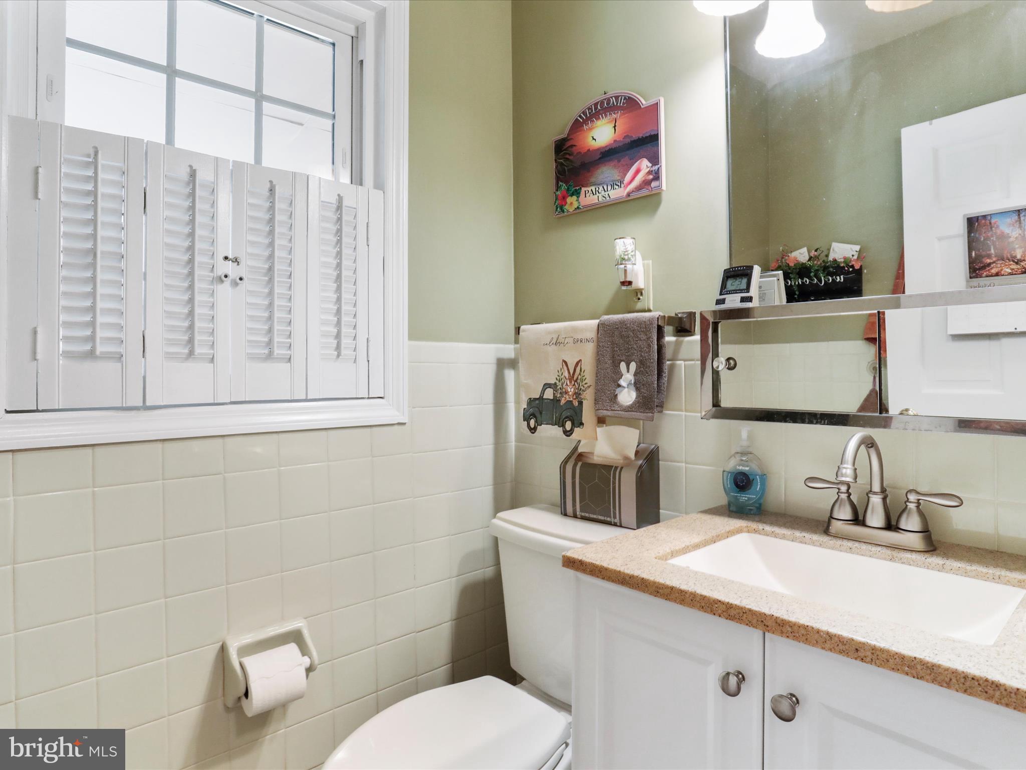201 Russelcroft Road Winchester, VA 22601 - Photo 17 of 46 Main Level Half Bath